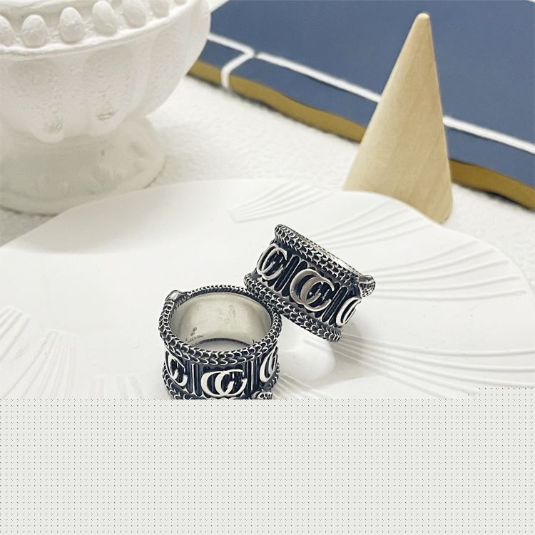 G*u*i rings